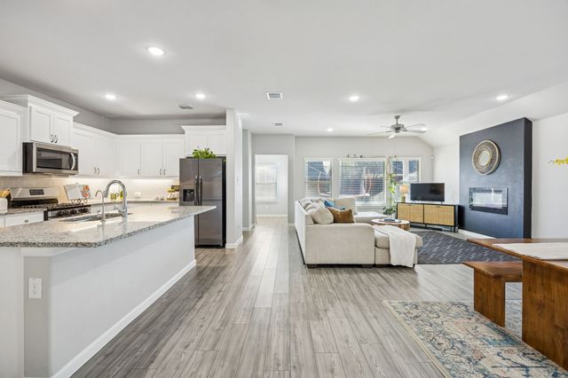 491 Crystal Clear Lane, Princeton, TX 75407