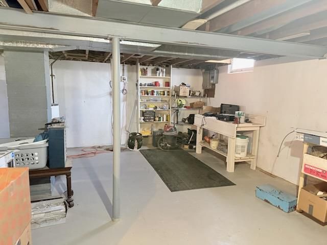 328 N ROGER STREET, Kimberly, WI 54136