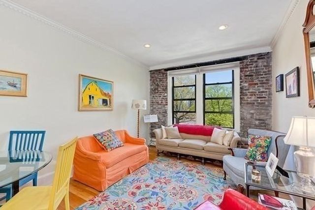 61 Park Dr 10, Boston, MA 02215