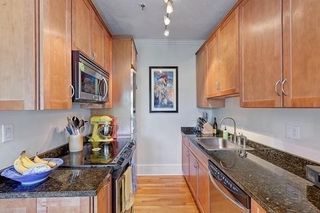 61 Park Dr 10, Boston, MA 02215