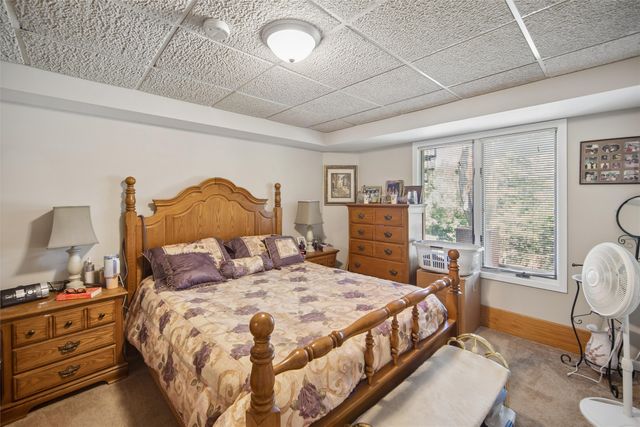 320 E Hughes Avenue, Des Moines, IA 50315
