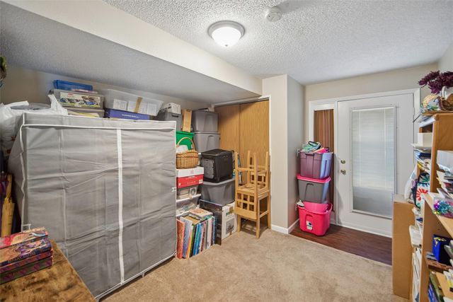 320 E Hughes Avenue, Des Moines, IA 50315