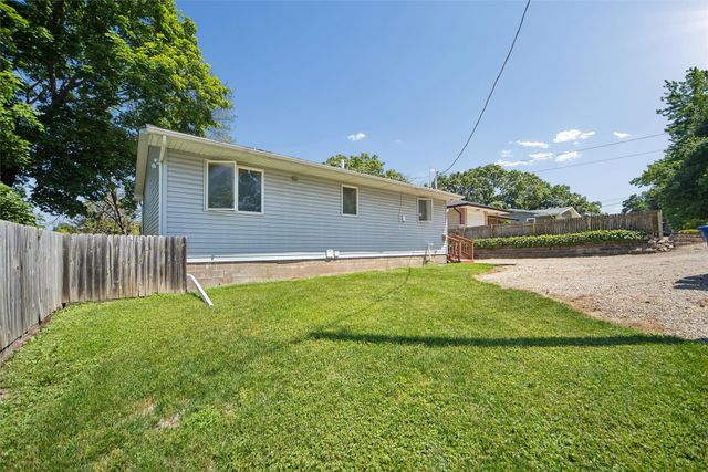 320 E Hughes Avenue, Des Moines, IA 50315
