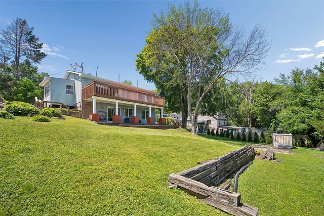 320 E Hughes Avenue, Des Moines, IA 50315