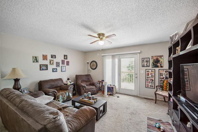 320 E Hughes Avenue, Des Moines, IA 50315
