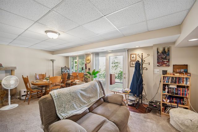 320 E Hughes Avenue, Des Moines, IA 50315