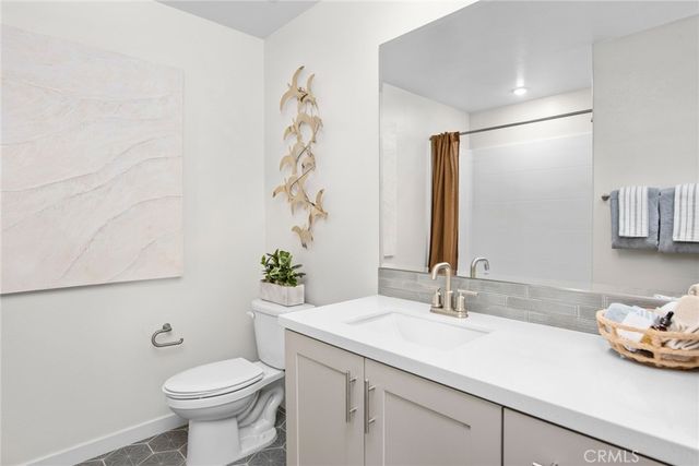 723 E Route 66, Glendora, CA 91740