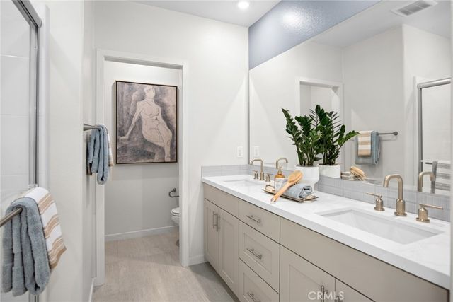 723 E Route 66, Glendora, CA 91740