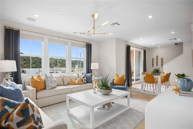 723 E Route 66, Glendora, CA 91740