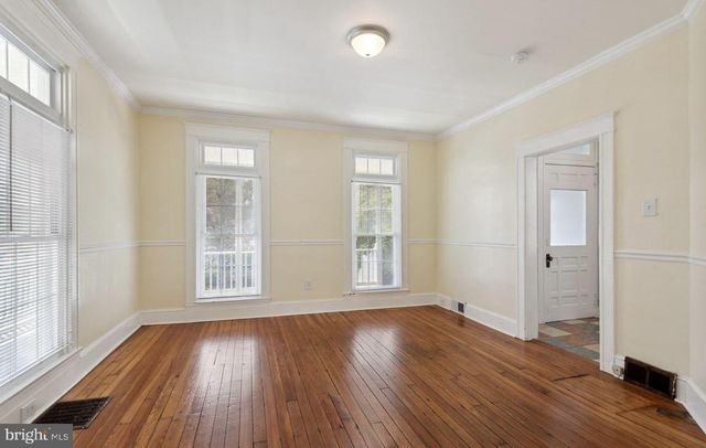 6011 FALLS RD, Baltimore, MD 21209