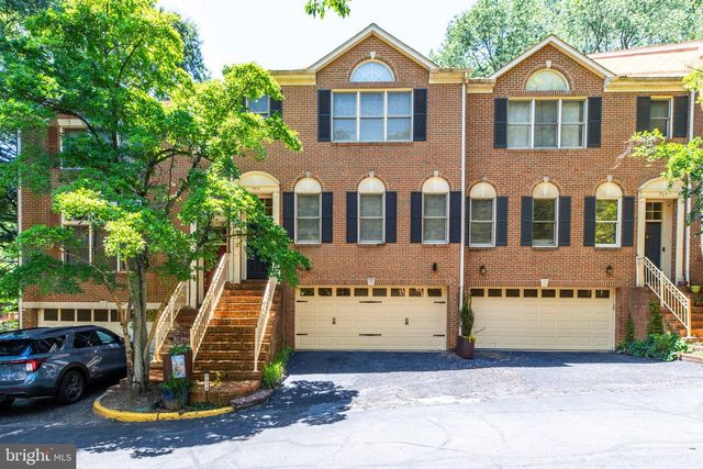 2914 OAKTON CREST PL, Vienna, VA 22181