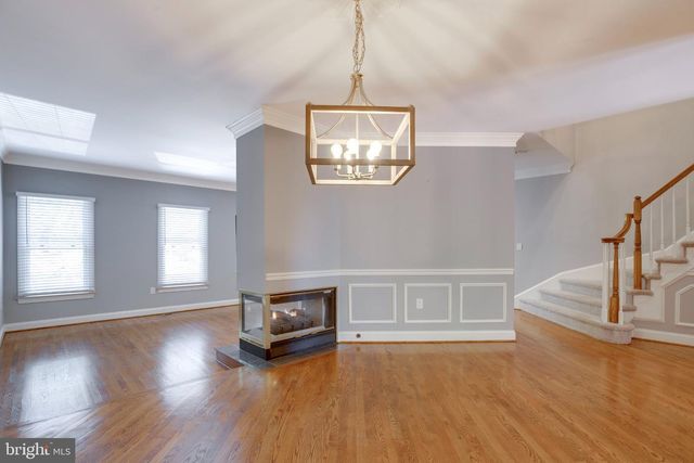 2914 OAKTON CREST PL, Vienna, VA 22181