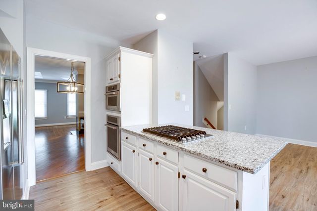 2914 OAKTON CREST PL, Vienna, VA 22181