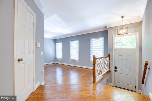 2914 OAKTON CREST PL, Vienna, VA 22181