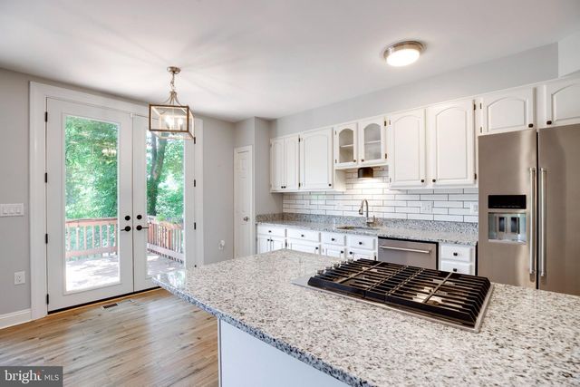 2914 OAKTON CREST PL, Vienna, VA 22181