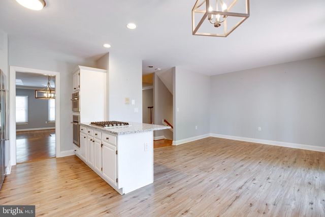 2914 OAKTON CREST PL, Vienna, VA 22181