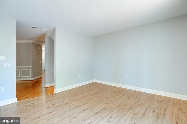 2914 OAKTON CREST PL, Vienna, VA 22181