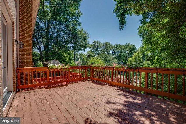 2914 OAKTON CREST PL, Vienna, VA 22181