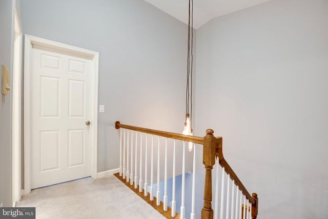 2914 OAKTON CREST PL, Vienna, VA 22181