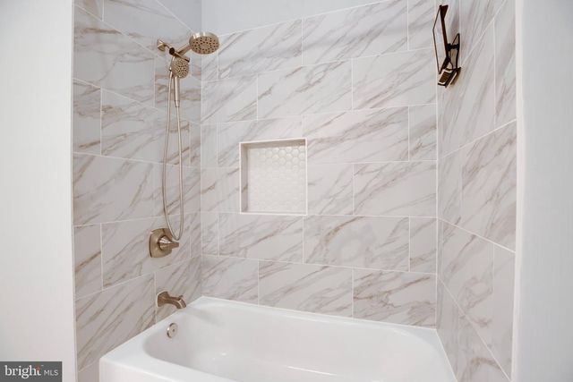 2914 OAKTON CREST PL, Vienna, VA 22181