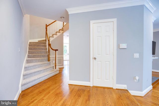 2914 OAKTON CREST PL, Vienna, VA 22181