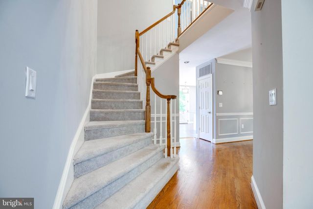 2914 OAKTON CREST PL, Vienna, VA 22181
