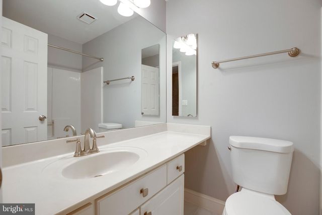 2914 OAKTON CREST PL, Vienna, VA 22181