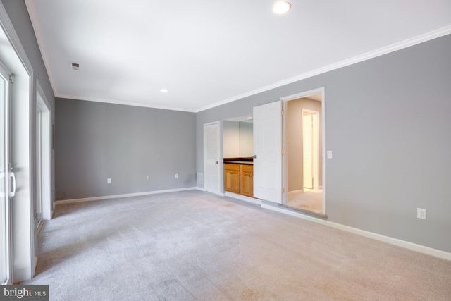 2914 OAKTON CREST PL, Vienna, VA 22181