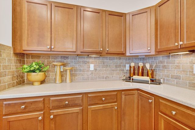 6931 Rothwell Street, New Albany, OH 43054