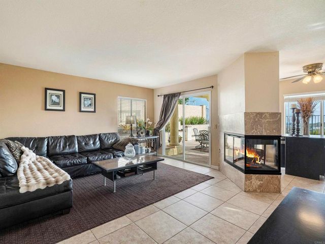 5048 Viewridge Way, Oceanside, CA 92056