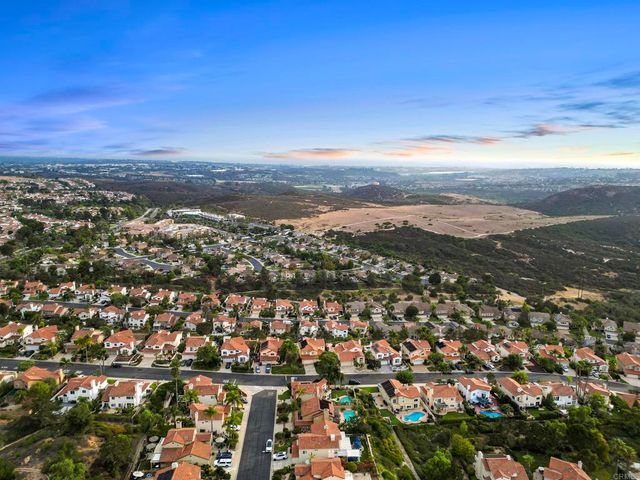 5048 Viewridge Way, Oceanside, CA 92056