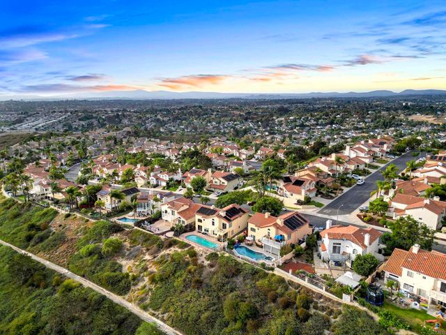 5048 Viewridge Way, Oceanside, CA 92056