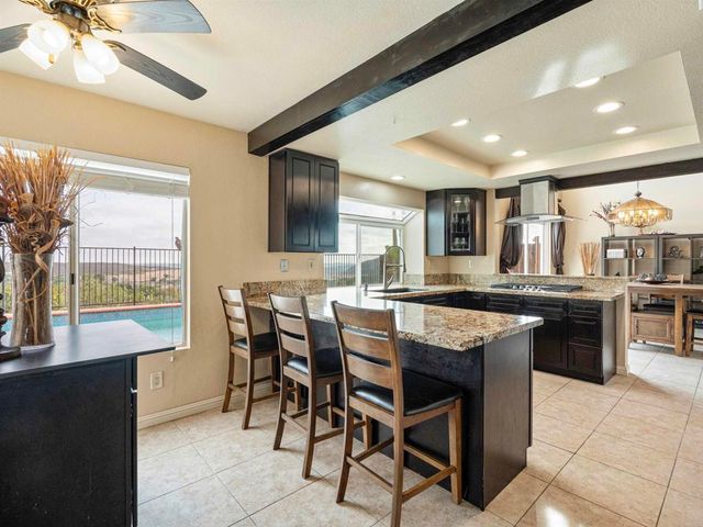 5048 Viewridge Way, Oceanside, CA 92056