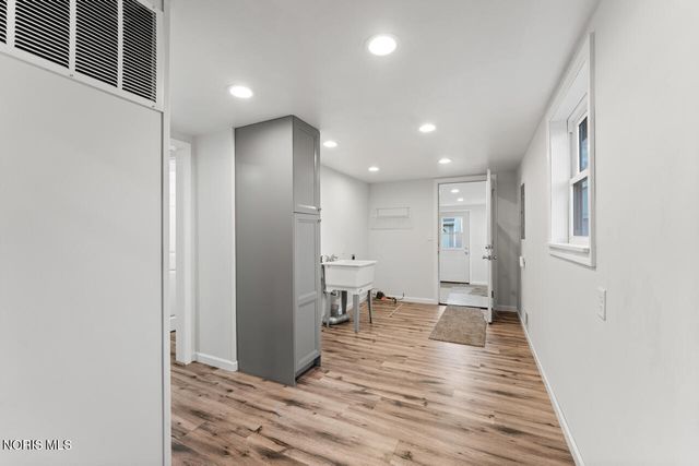 213 E Indiana Avenue, Maumee, OH 43537