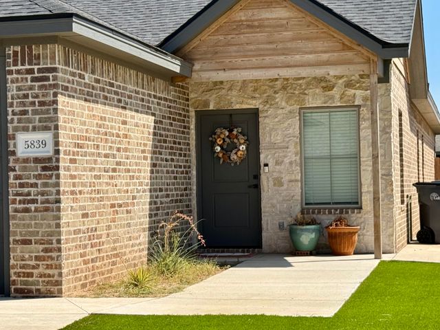 5833 Virginia Avenue, Lubbock, TX 79407