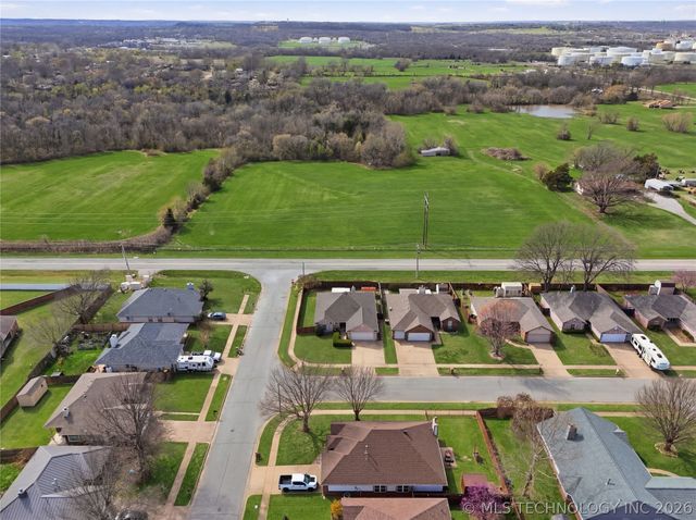 13294 S Maple Street, Glenpool, OK 74033