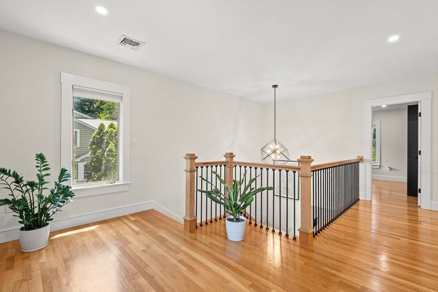78 Hutchinson Rd, Arlington, MA 02474
