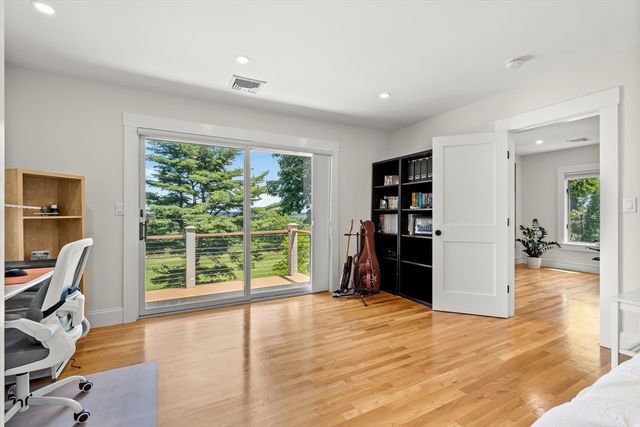 78 Hutchinson Rd, Arlington, MA 02474