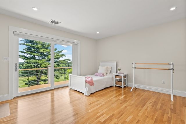 78 Hutchinson Rd, Arlington, MA 02474