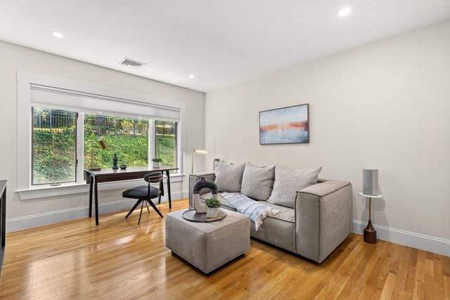 78 Hutchinson Rd, Arlington, MA 02474
