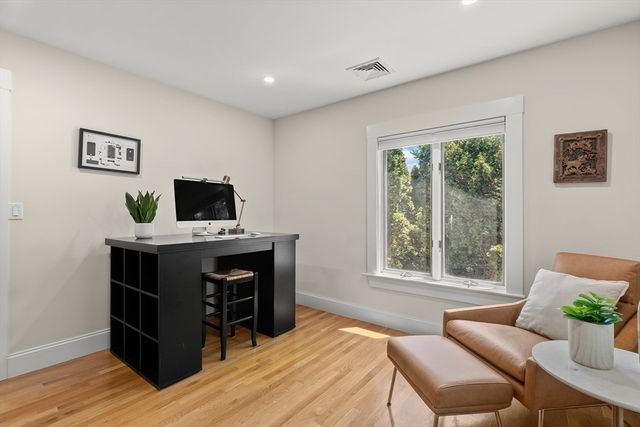 78 Hutchinson Rd, Arlington, MA 02474