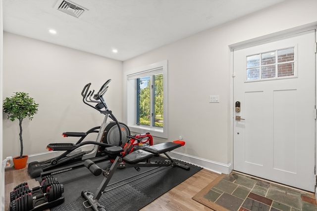 78 Hutchinson Rd, Arlington, MA 02474