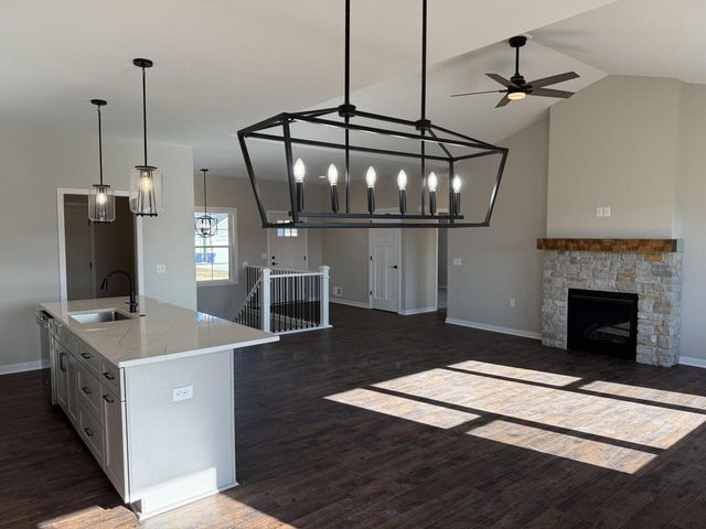 202 Edgewater COURT, Theresa, WI 53091