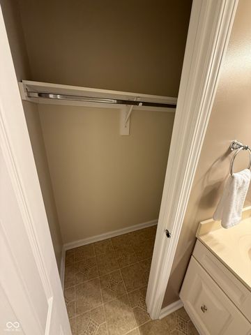 8637 Holm Mountain Circle, Avon, IN 46123