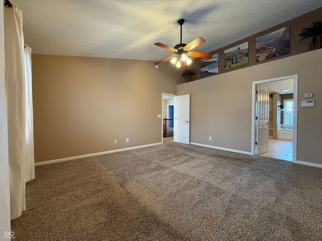 8637 Holm Mountain Circle, Avon, IN 46123