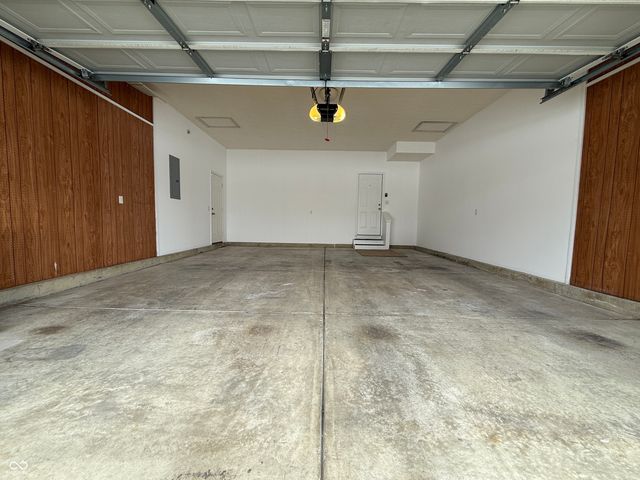 8637 Holm Mountain Circle, Avon, IN 46123