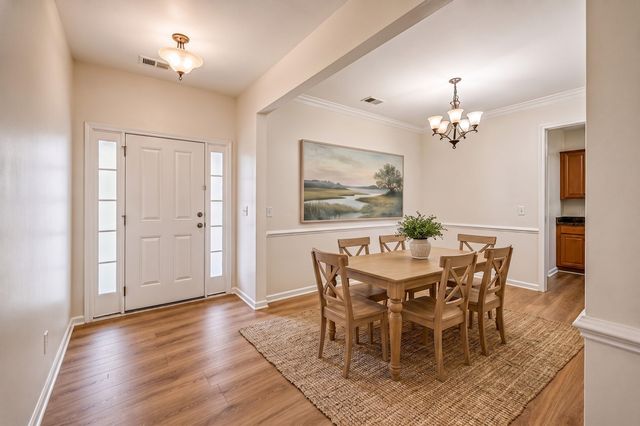 8518 Sentry Circle, North Charleston, SC 29420