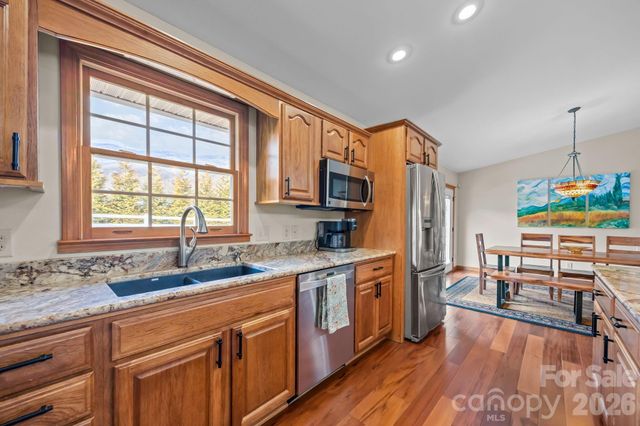 79 Winslow Road, Waynesville, NC 28786