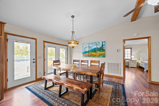 79 Winslow Road, Waynesville, NC 28786