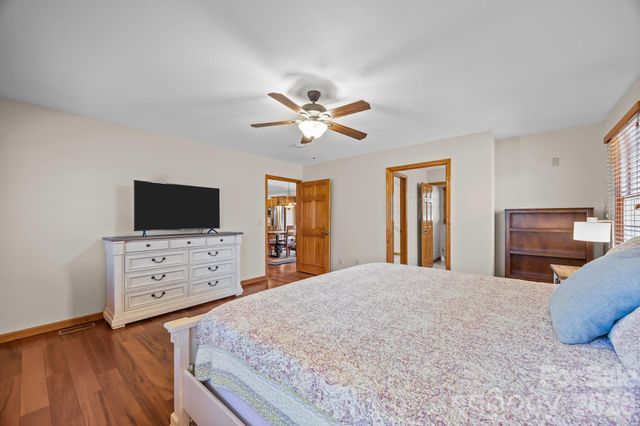 79 Winslow Road, Waynesville, NC 28786